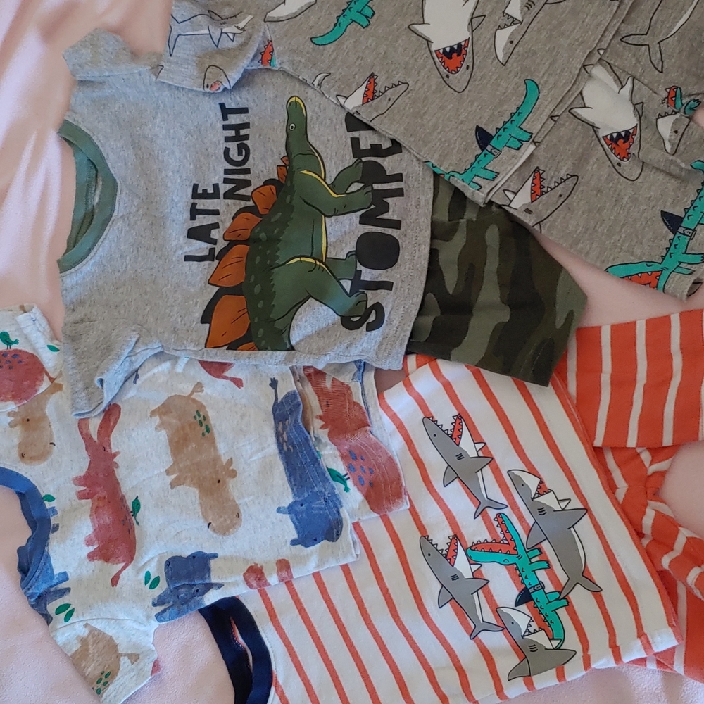 4 pair Carter's summer Pajamas 18 months